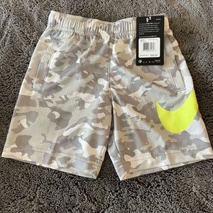 Nike shorts Size 4 NEW
